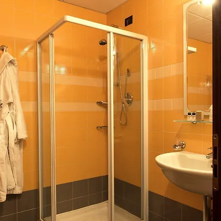 Hotel Torresi 3*