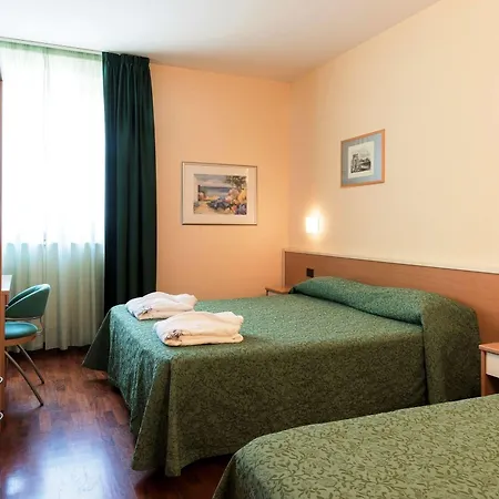 Hotel Torresi