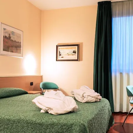Torresi Hotel 3*