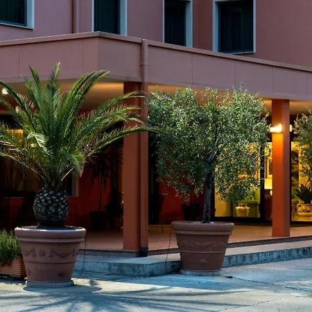 Torresi 3* Potenza Picena