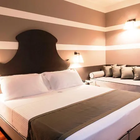 Hotel Torresi