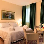 Hotel Torresi 3*