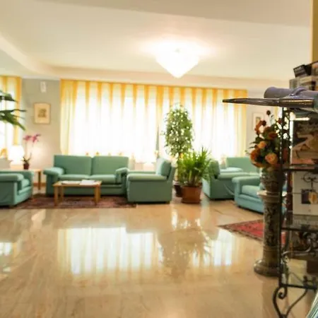 托勒斯酒店 酒店 3*