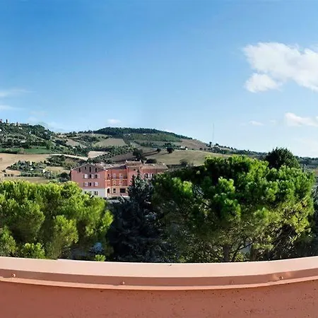 托勒斯酒店 酒店