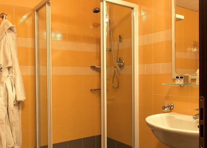 Отель Torresi 3*